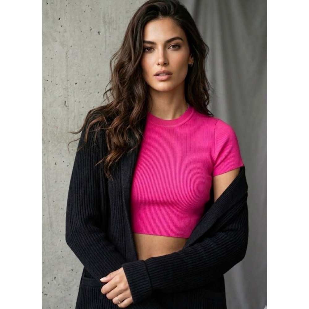 Zara Womens Hot Pink Ribbed Knit Cropped Short Sleeve Crew Neck Top Small NEW